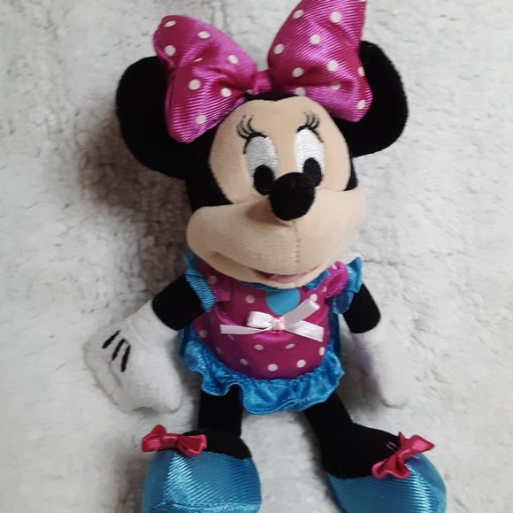Minnie Mouse stuffie - Picture 3 of 7